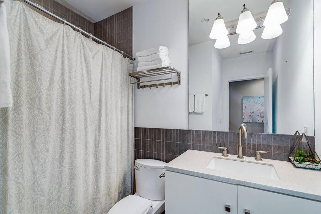 Cozy Beautiful Downtown Unit Chi In Prime River North Location Near Mag Mile - 2 ชิคาโก ภายนอก รูปภาพ