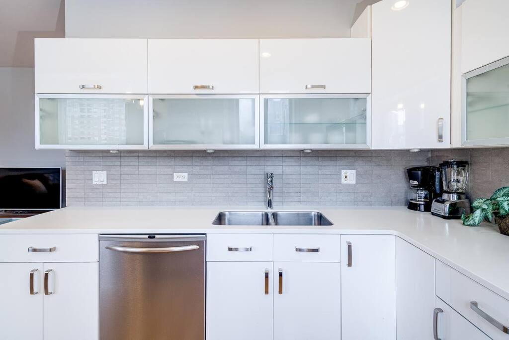 Cozy Beautiful Downtown Unit Chi In Prime River North Location Near Mag Mile - 2 ชิคาโก ภายนอก รูปภาพ
